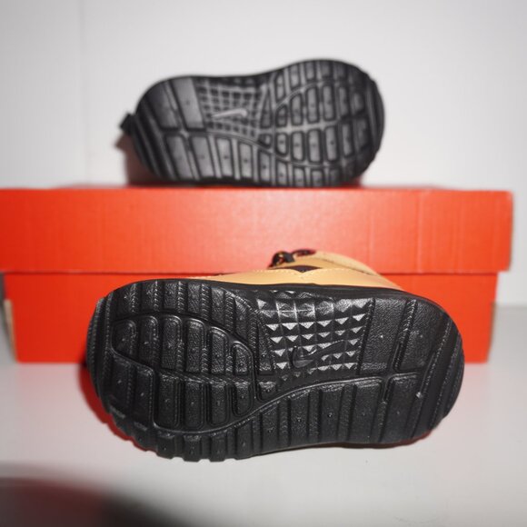 Nike Dual Fusion Hills Mid (TD) Hiking Boot US Size 4c NEW with box! 685623 700 - Picture 4 of 8